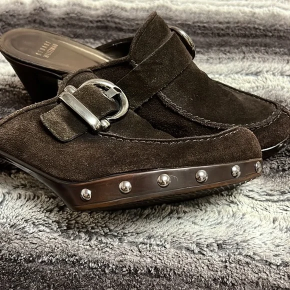 Stuart Weizmann Brown suede buckle studded clogs - Picture 7 of 8